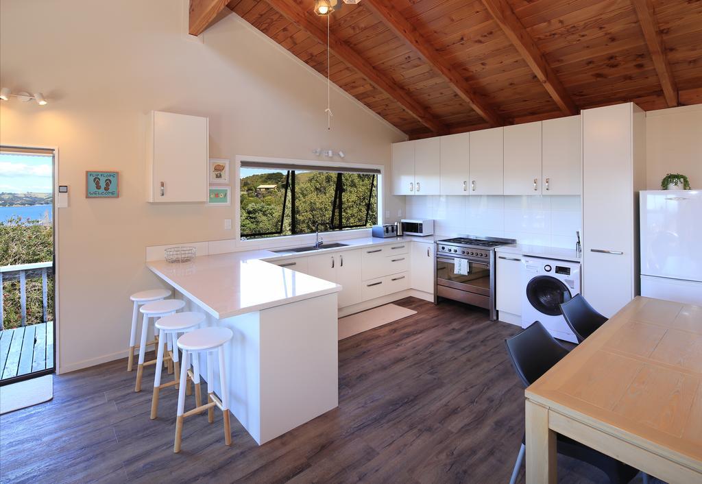 Oneroa Church Bay Views - Stay Waiheke מראה חיצוני תמונה